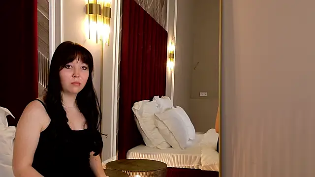 Snapshot of VanessaFields chatting on October 2025 03:18:01 PM VanessaFields online show from October 2025 03:18:01 PM