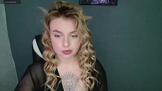 AngelicaHollywood online show from October 2025 08:15:02 PM