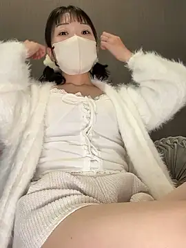 Snapshot of ms_suzuka chatting on October 2025 12:11:02 AM ms suzuka online show from October 2025 12:11:02 AM