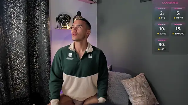 MarkSantozz online show from September 2025 06:31:02 PM