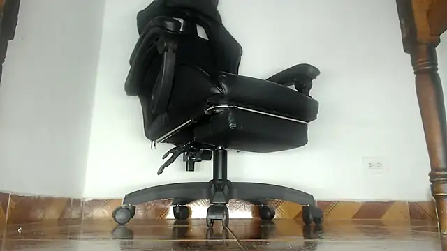 findomlatin online show from May 2026 06:41:01 AM