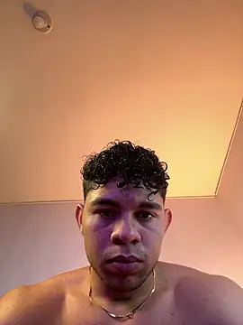 Snapshot of austin_spears_ chatting on November 2025 03:23:02 PM austin spears online show from November 2025 03:23:02 PM