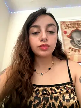 CharmingMaddie online show from September 2025 05:12:02 PM