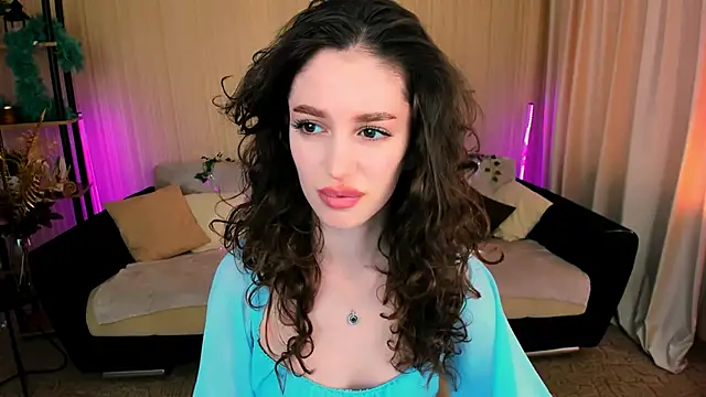 ChristinaConteeree online show from September 2025 01:11:02 PM