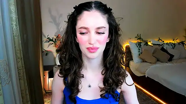 ChristinaConteeree online show from September 2025 05:15:02 PM