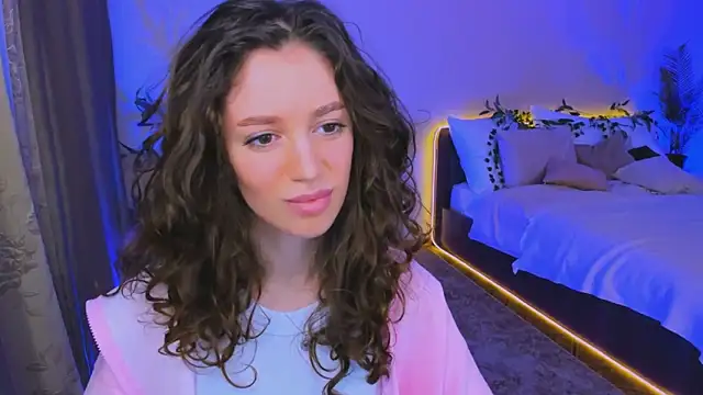 ChristinaConteeree online show from September 2025 06:22:01 PM