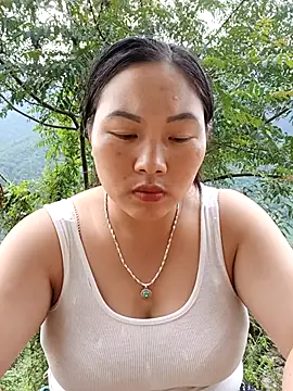 Love-Ly99 online show from September 2025 09:43:02 AM