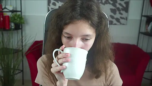 Snapshot of EmmanuellBrown chatting on September 2025 12:06:01 PM EmmanuellBrown online show from September 2025 12:06:01 PM