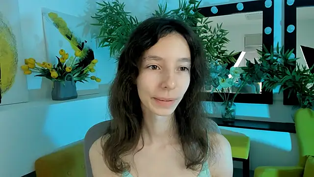 Snapshot of EmmanuellBrown chatting on November 2025 04:15:02 AM EmmanuellBrown online show from November 2025 04:15:02 AM