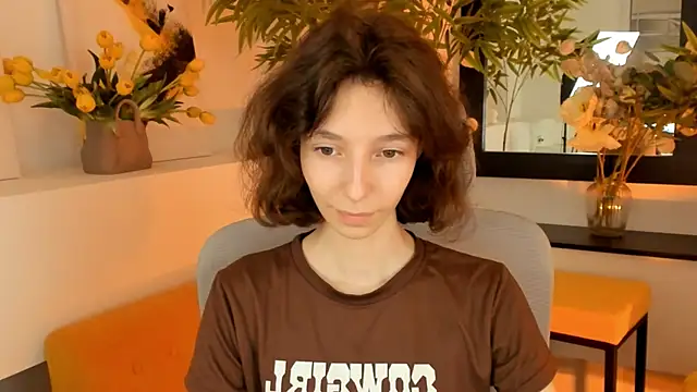 Snapshot of EmmanuellBrown chatting on November 2025 12:15:02 PM EmmanuellBrown online show from November 2025 12:15:02 PM