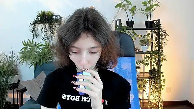 Snapshot of EmmanuellBrown chatting on November 2025 10:15:01 AM EmmanuellBrown online show from November 2025 10:15:01 AM