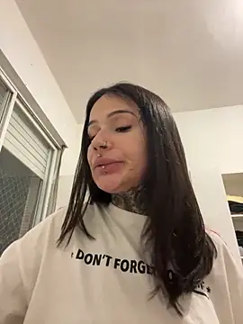 sereiaruiva99 online show from May 2026 03:02:02 AM