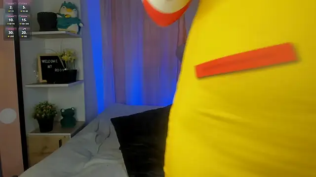 emma fiore4  online show from November 2025 09:35:01 PM