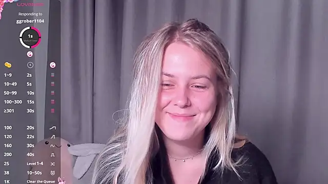 Snapshot of AngelAnty chatting on September 2025 03:02:01 PM AngelAnty online show from September 2025 03:02:01 PM