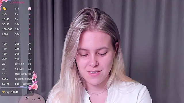 Snapshot of AngelAnty chatting on September 2025 03:03:02 PM AngelAnty online show from September 2025 03:03:02 PM