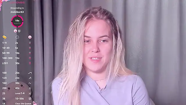 Snapshot of AngelAnty chatting on October 2025 11:11:01 AM AngelAnty online show from October 2025 11:11:01 AM