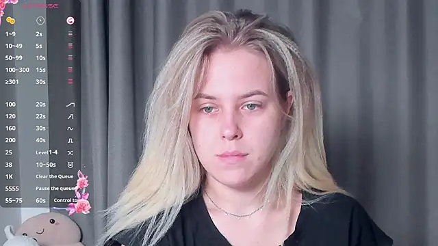 Snapshot of AngelAnty chatting on October 2025 03:02:02 PM AngelAnty online show from October 2025 03:02:02 PM