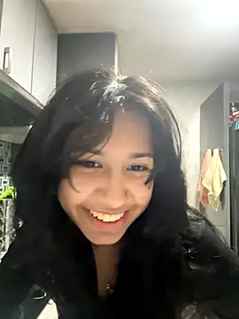 Snapshot of lynn9000 chatting on October 2025 05:04:02 AM lynn9000 online show from October 2025 05:04:02 AM