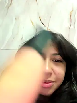 Snapshot of lynn9000 chatting on November 2025 12:32:02 AM lynn9000 online show from November 2025 12:32:02 AM