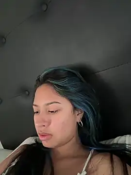 Snapshot of lynn9000 chatting on February 2026 08:38:01 PM lynn9000 online show from February 2026 08:38:01 PM