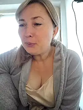 Snapshot of Xseniy chatting on October 2025 07:28:01 AM Xseniy online show from October 2025 07:28:01 AM