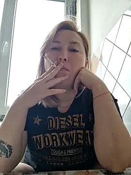 Snapshot of Xseniy chatting on November 2025 07:40:01 AM Xseniy online show from November 2025 07:40:01 AM