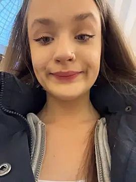 KittyQueeny online show from December 2025 12:14:01 PM