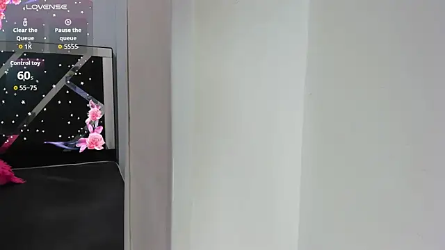 iisabella noa online show from October 2025 01:32:02 PM