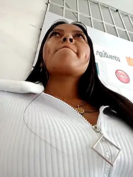 LunaHot 777 online show from September 2025 08:08:01 PM