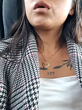 LunaHot 777 online show from October 2025 08:35:01 PM