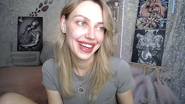 NickyAdamidi online show from June 2026 04:17:02 PM