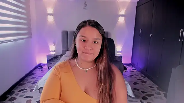 Snapshot of ElaBourn_ chatting on September 2025 12:39:01 PM ElaBourn online show from September 2025 12:39:01 PM