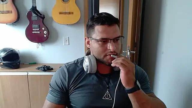 KRYSTALIZEDY online show from January 2026 07:39:01 PM