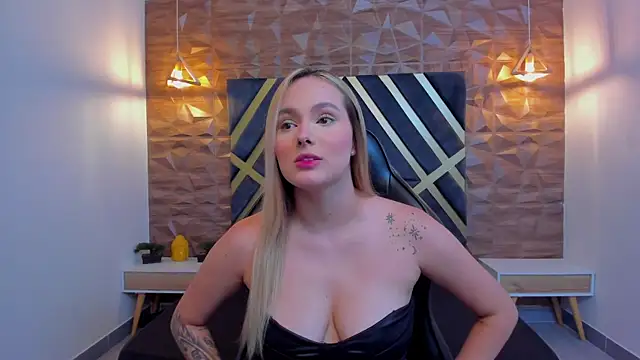 Emmaa white  online show from January 2026 05:26:01 PM
