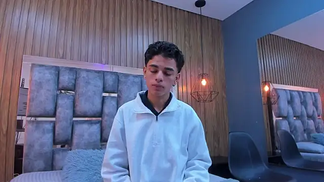 owen  johnson online show from December 2025 11:48:01 AM