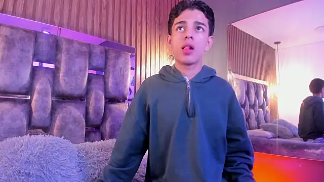 owen  johnson online show from February 2026 12:03:01 PM