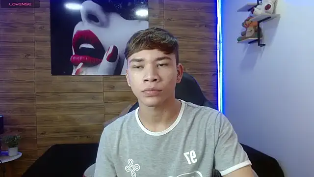 nathanclay online show from May 2026 01:40:01 PM