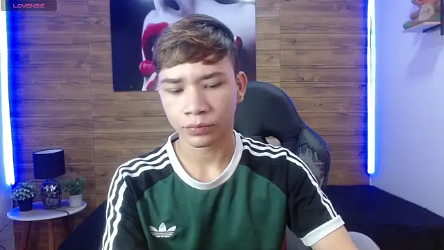 nathanclay online show from May 2026 12:34:01 PM