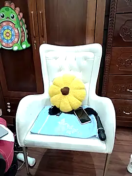 Snapshot of Jess-Thuy chatting on September 2025 06:20:02 PM Jess-Thuy online show from September 2025 06:20:02 PM