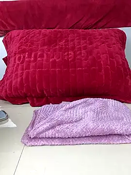 Jess-Thuy online show from March 2026 03:24:01 AM