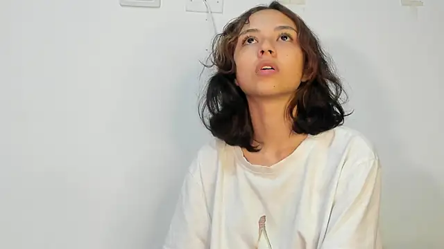 brisazanes online show from February 2026 06:57:02 AM