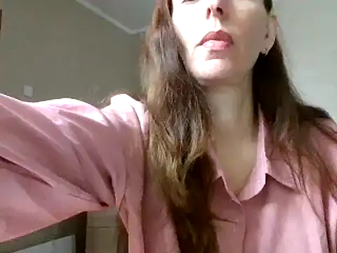 Snapshot of CandiCole chatting on September 2025 07:02:01 AM CandiCole online show from September 2025 07:02:01 AM