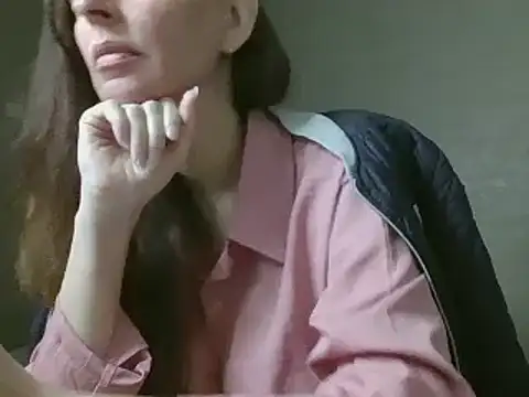 Snapshot of CandiCole chatting on October 2025 06:19:01 AM CandiCole online show from October 2025 06:19:01 AM