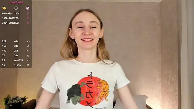 Snapshot of BeatrixHiett chatting on October 2025 02:47:02 AM BeatrixHiett online show from October 2025 02:47:02 AM