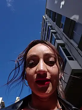 Ninabigtitied online show from January 2026 11:24:02 AM