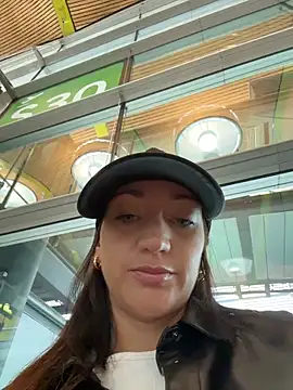 Ninabigtitied online show from February 2026 02:00:02 PM