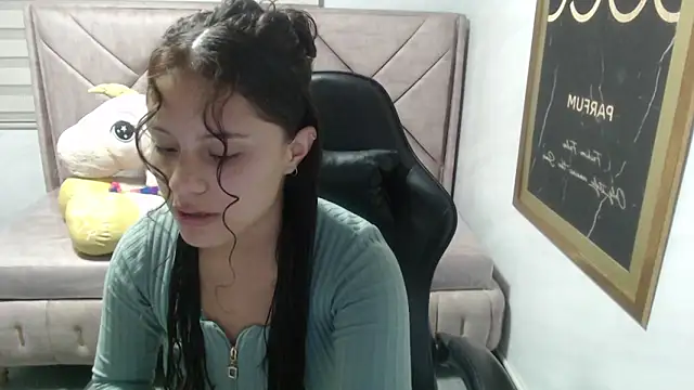 Snapshot of Velvet_Moon_V chatting on November 2025 01:14:02 PM Velvet Moon V online show from November 2025 01:14:02 PM