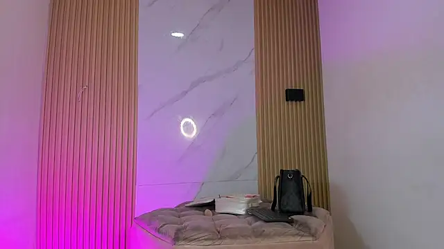 Snapshot of BILLY_JAMEES chatting on October 2025 11:44:01 AM BILLY JAMEES online show from October 2025 11:44:01 AM