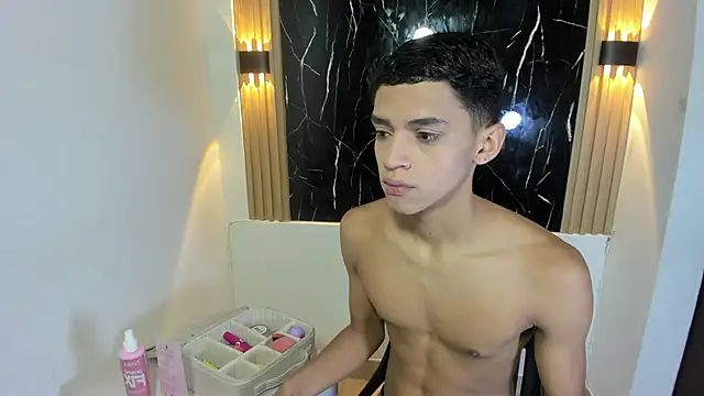 Snapshot of BILLY_JAMEES chatting on October 2025 11:25:01 AM BILLY JAMEES online show from October 2025 11:25:01 AM