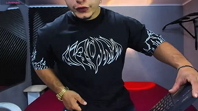 Horny nick18 online show from May 2026 01:49:02 PM